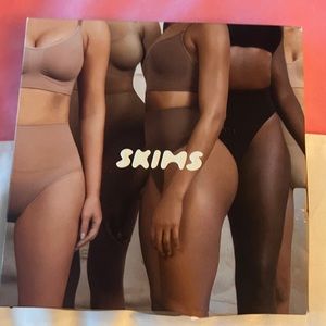 SKIMS Core Control Thong